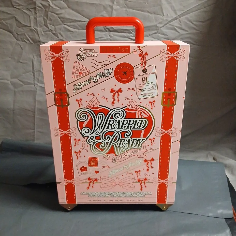 PLOUISE WRAPPED & READY STRAWBERRY SNOWFLAKE PINK GIFT BOX WITH CARRYING HANDLE – DECORATIVE PACKAGING