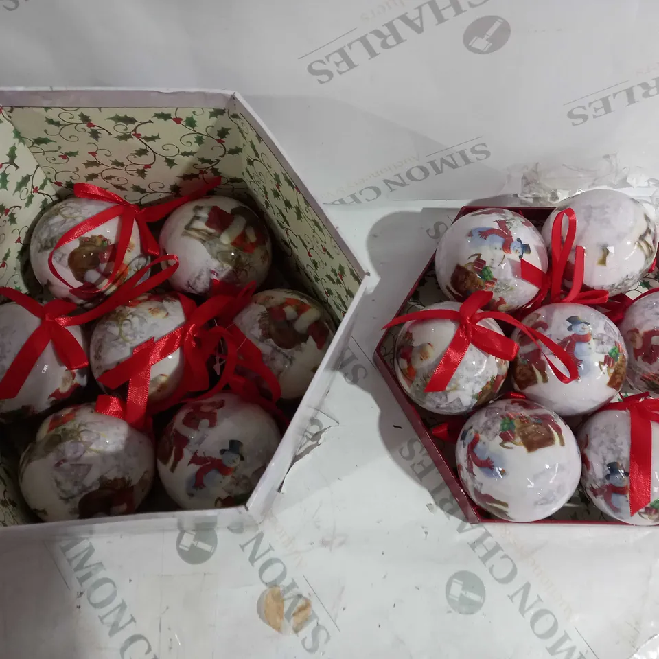 FESTIVE SET OF 14 DECOUPAGE BAUBLES IN DECORATIVE BOX