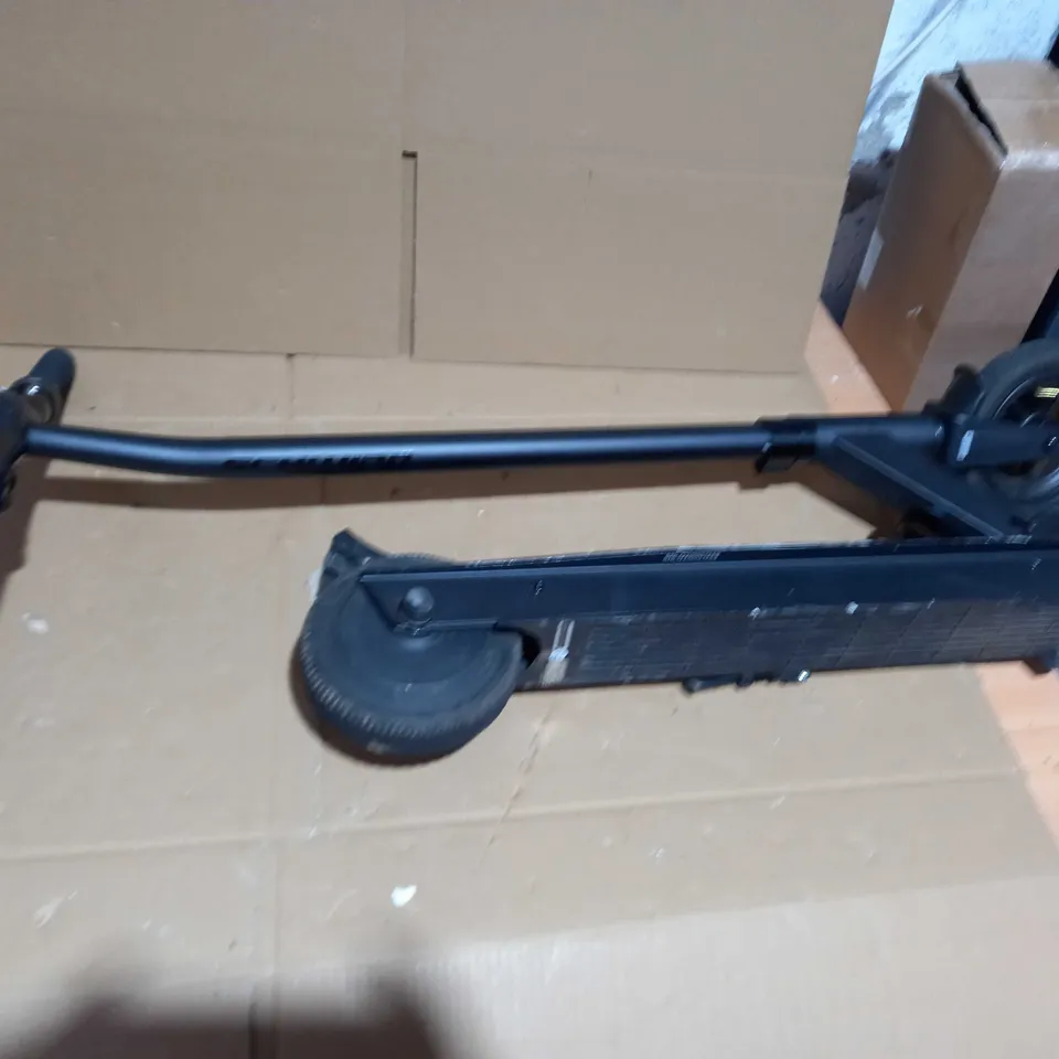 SCHWNN ELECTRIC SCOOTER 