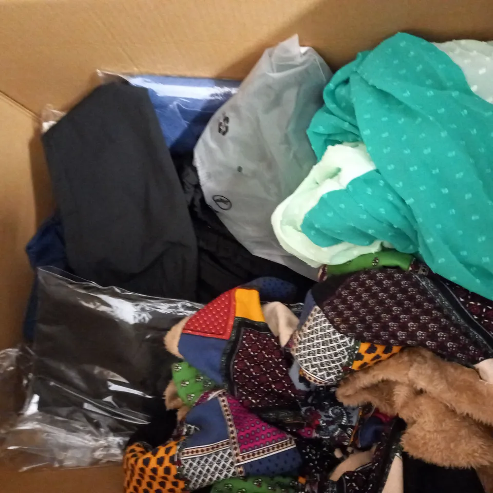 BOX OF APPROX 10 CLOTHING ITEMS TO INCLUDE BOOHOO RED TROUSERS SIZE 14, MISSYEMPIRECREAM LADDERED JUMPSUIT SIZE 12, EZR BLACK TROUSERS SIZE 32