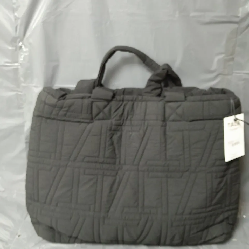 TIALA QUILTED TOTE BAG 