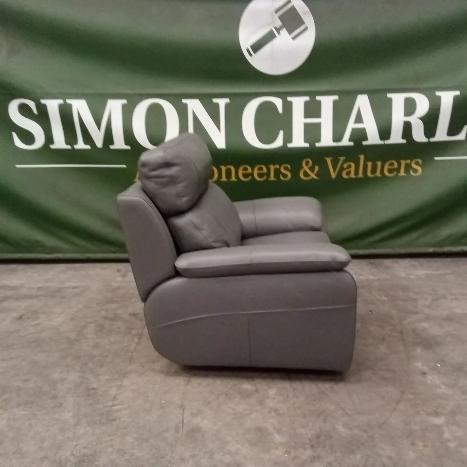 QUALITY DESIGNER ITALIAN MADE PATRIZIO LEATHER ARMCHAIR WITH SMALL ARMS