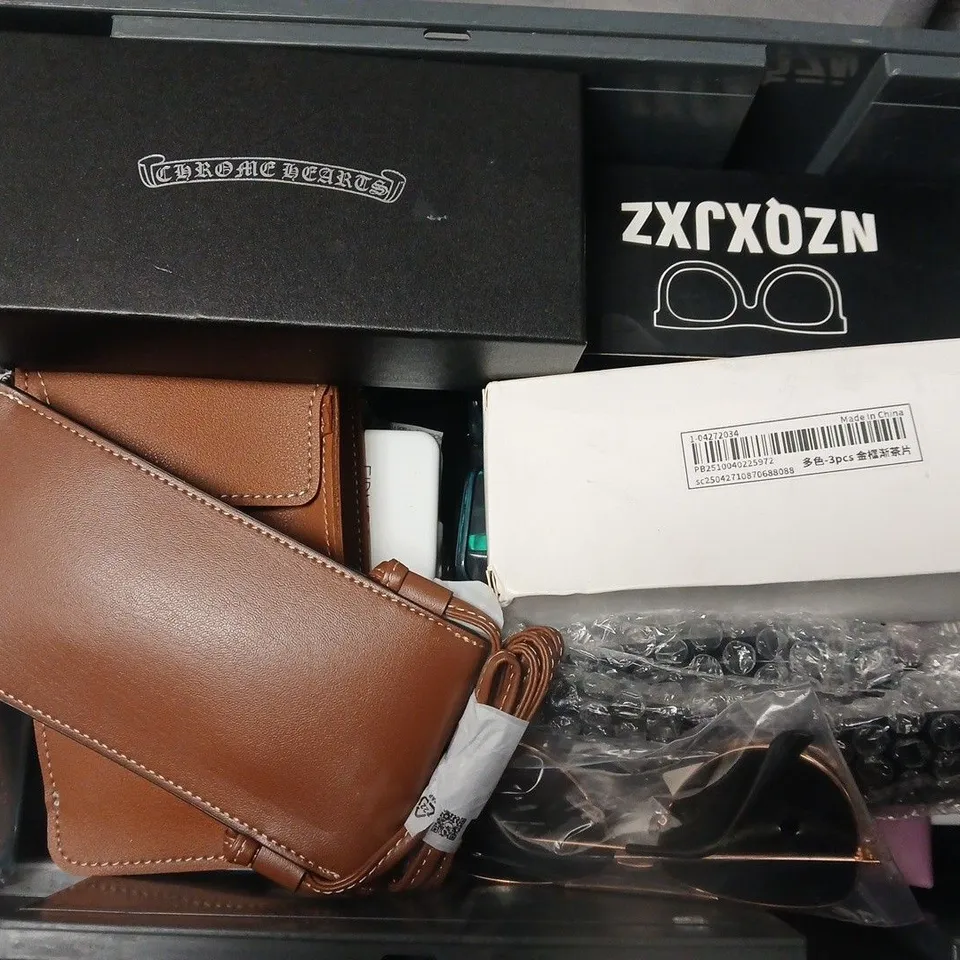 APPROXIAMTELY 15 ASSORTED SUNGLASSES/SPECTACLES IN VARIOUS DESIGNS TO INCLUDE BRANDS SUCH AS CELINE PARIS, LANTEEM, FIRM, ETC