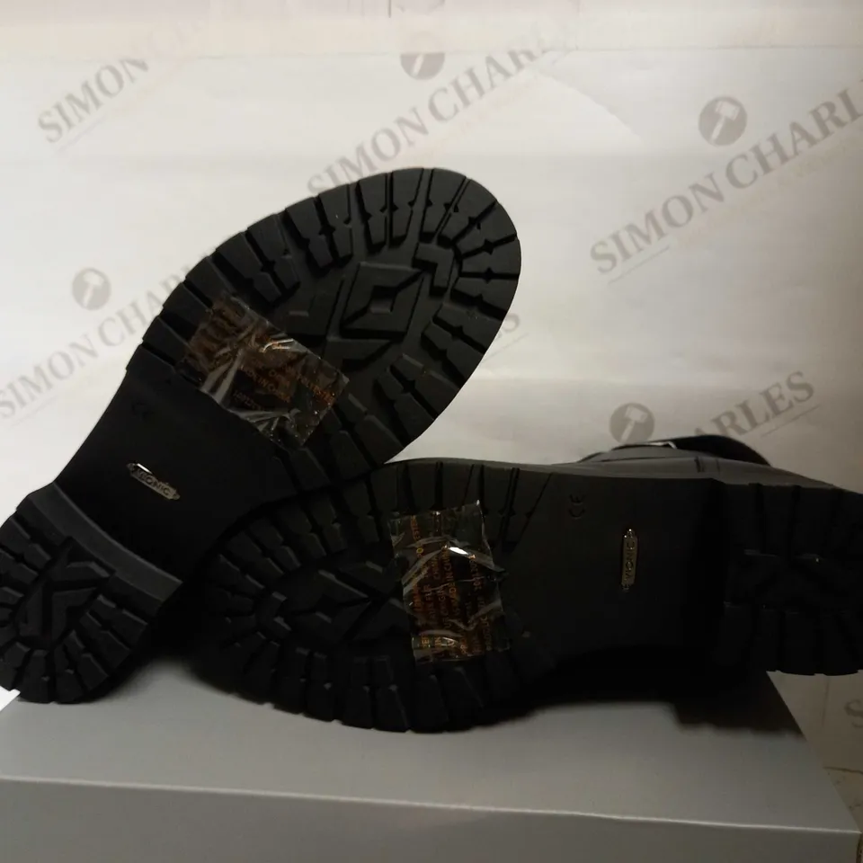VIONIC ZOEY LEATHER ANKLE BOOT BLACK UK 6