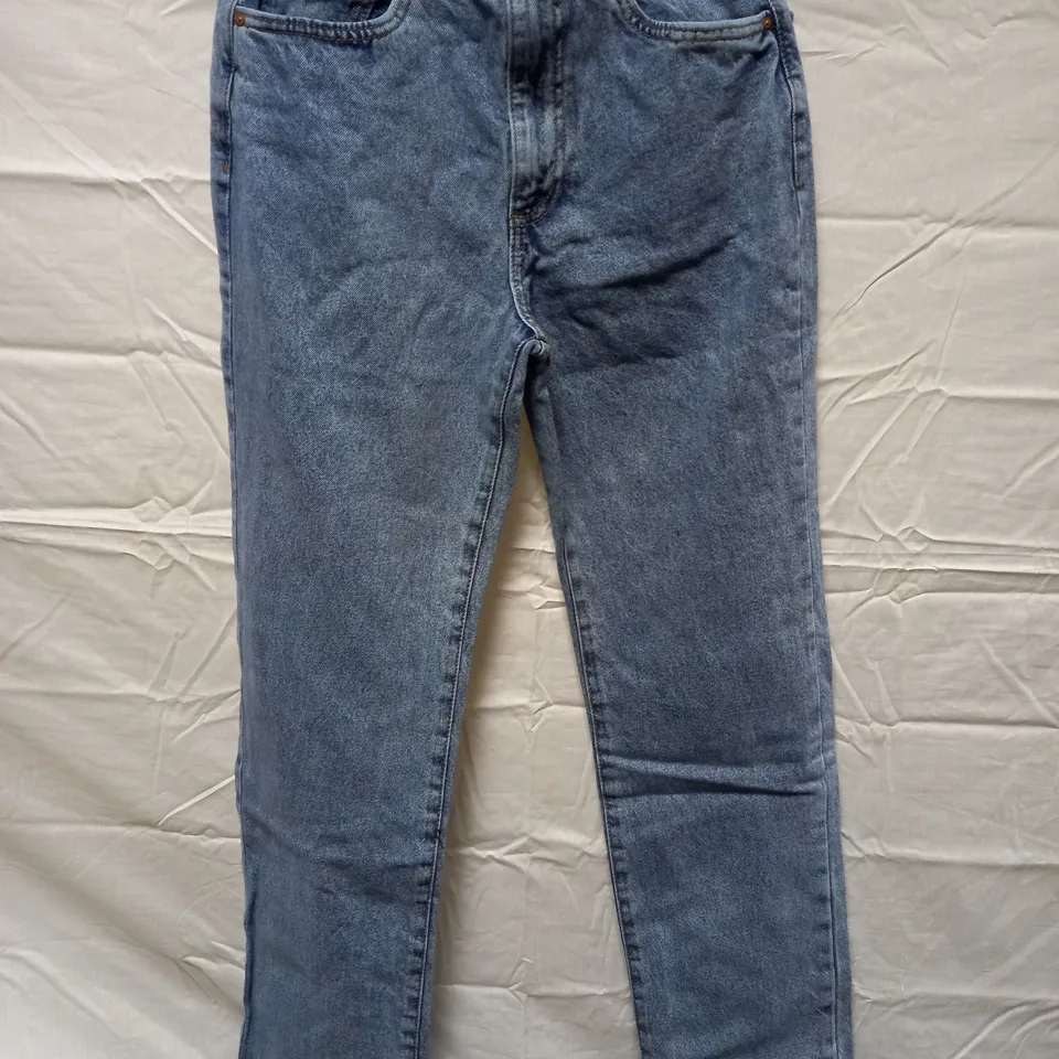 BOX OF APPROX 22 BRAND NEW COTTON:ON ORIGINAL STRAIGHT JEAN - JETTY BLUE SIZE AUS 8