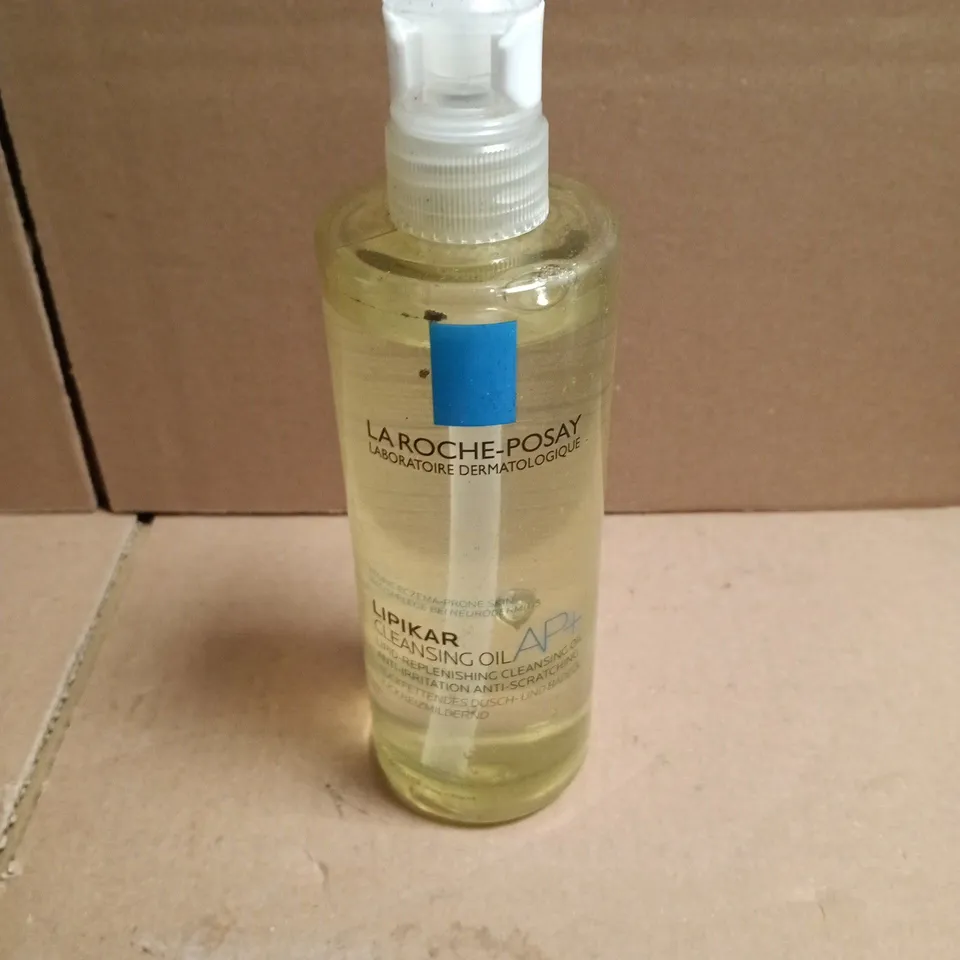 LA ROCHE POSAY LIPIKAR CLEANSING OIL FOR ECZEMA PRONE SKIN 400ML