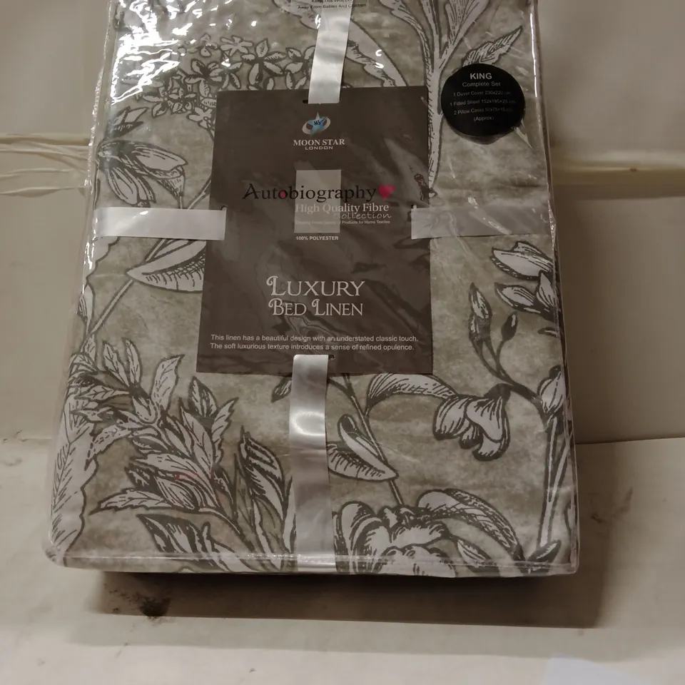 MOON STAR LONDON LUXURY BED LINEN SET – AUTOBIOGRAPHY FIBRE BAGGED KING-SIZE