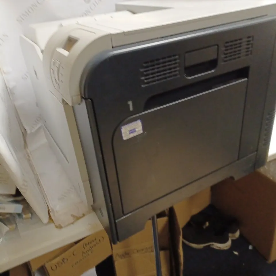 HP LASER JET 500 COLOUR M551