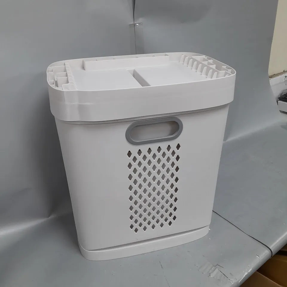 PLASTIC WASTE BIN