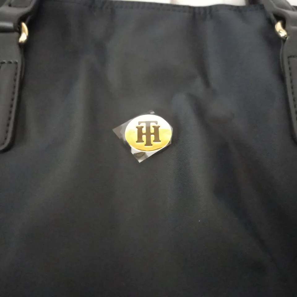 TOMMY HILFIGER POPPY ST TOTE BAG IN NAVY