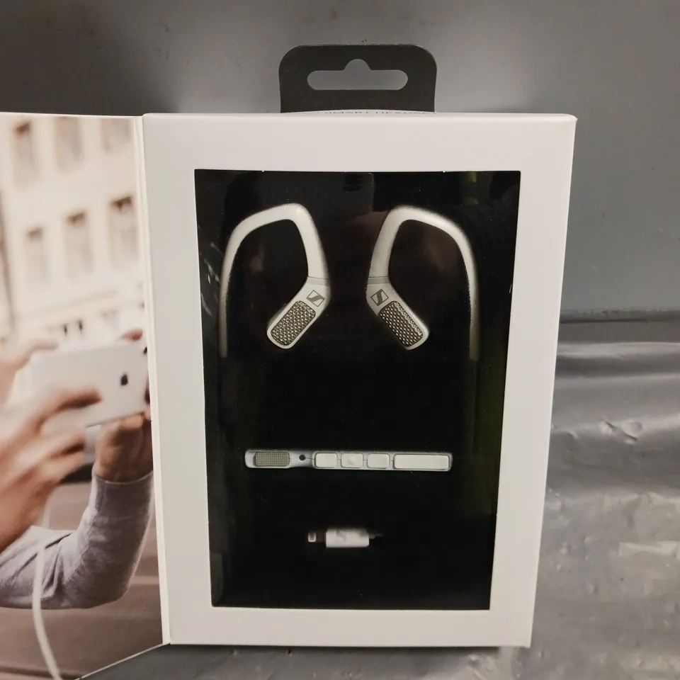 BOXED SENNHEISER AMBEO SMART HEADSET WHITE