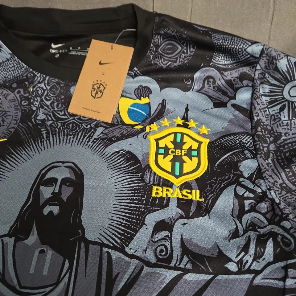 BRAZIL FC LIMITED EDITION FOOTBALL JERSEY SIZE S