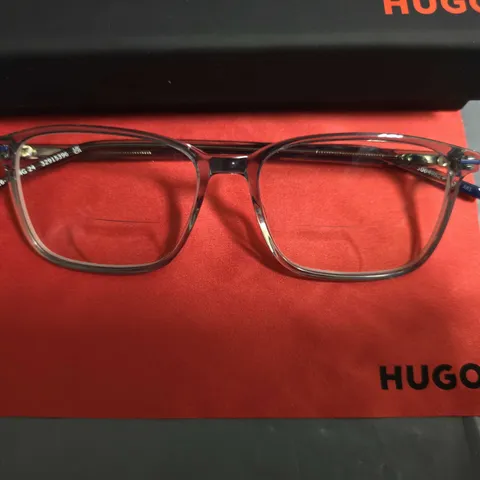 PAIR OF CLEAR PLASTIC HUGO BOSS GLASSES IN CARRY CASE