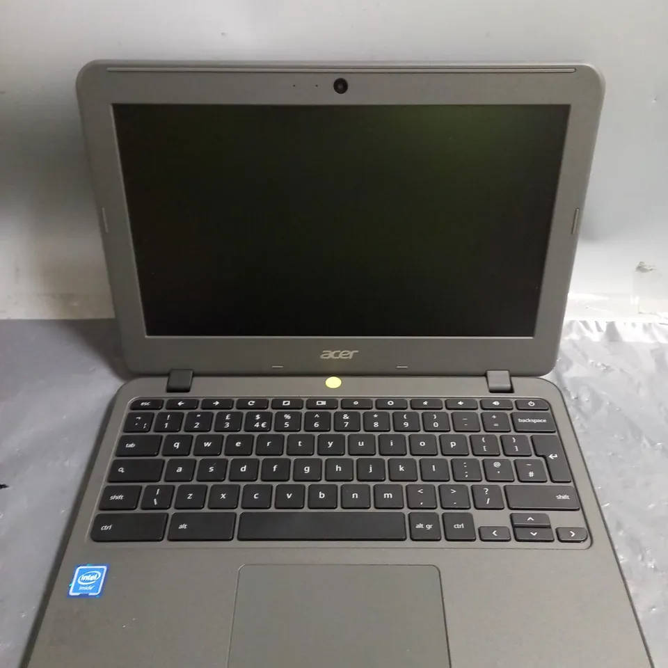ACER CHROMEBOOK C731-C78G INTEL INSIDE LAPTOP