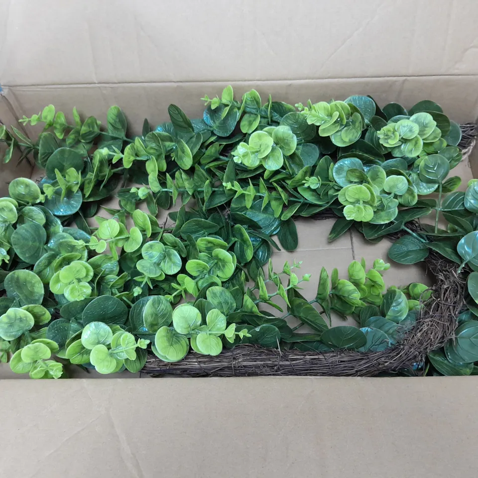 BOXED EUCALYPTUS CHRISTMAS GARLAND – 180 CM