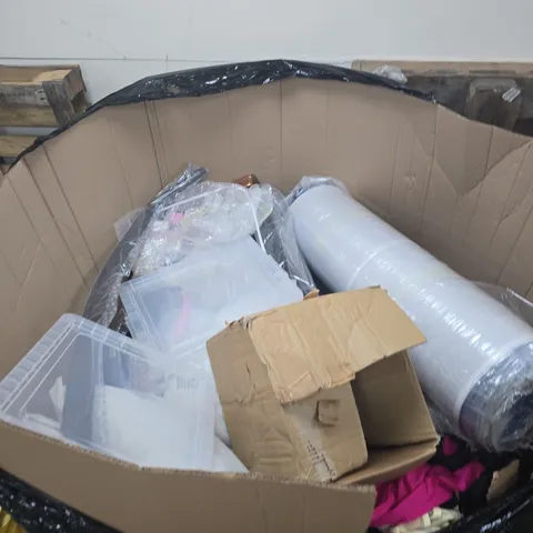 PALLET TO CONTAIN LARGE QUANTITY OF ASSORTED ITEMS TO INCLUDE: UNSPECIFIED SIZE MATTRESS