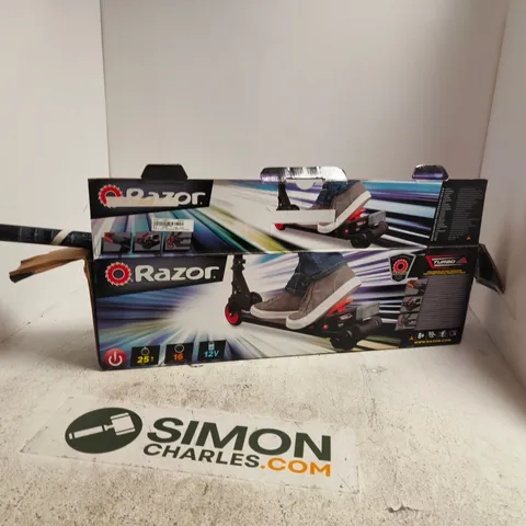 RAZOR KICK SCOOTER – BOXED