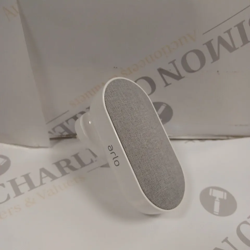 BOXED ARLO CHIME ACCESSORY 