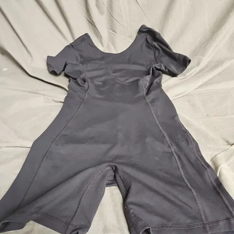 SWEATY BETTY SCOOP BACK SHORTSUIT ACTIVE WEAR IN MIDNIGHT BLACK SIZE M