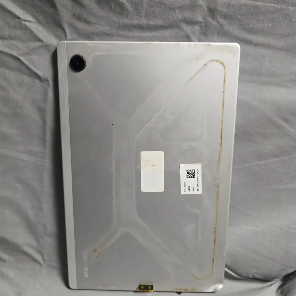 SAMSUNG TABLET – SILVER - MODEL SM-X205
