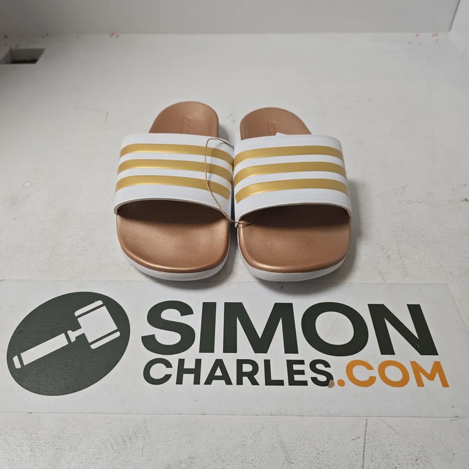 UNBOXED PAIR OF ADIDAS ADILETTE COMFORT SLIDES IN WHITE/GOLD - UK 9