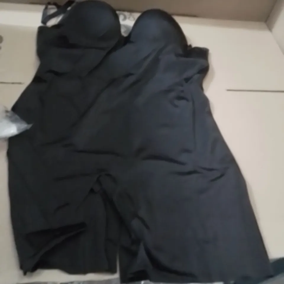 BOXED BRAND NEW APPROXIMATELY 10 MAGISCULPT BLACK BODYSUIT SIZE 40C