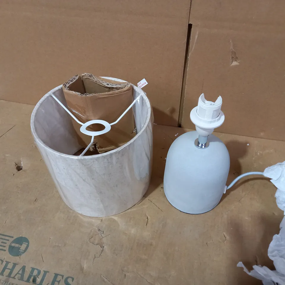 BOXED MERYL TABLE LAMP 