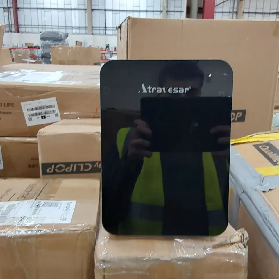 CLIPOP PORTABLE MINI FRIDGE FOR BEDROOM QUIET 4L CAMPING FRIDGE (1 BOX)