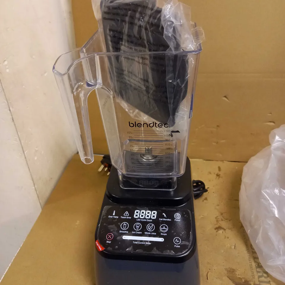 BLENDTEC DESIGNER 625 HIGH SPEED BLENDER WITH WILDSIDE+ JAR, 1560 W, 2.66 L - SLATE GREY