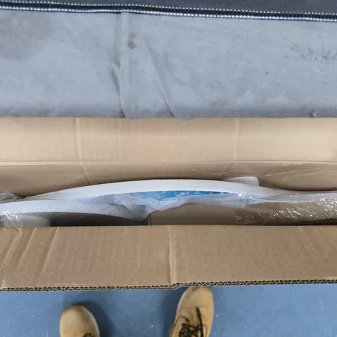 Disney Frozen Round Table with 2 Stools – Nursery Furniture