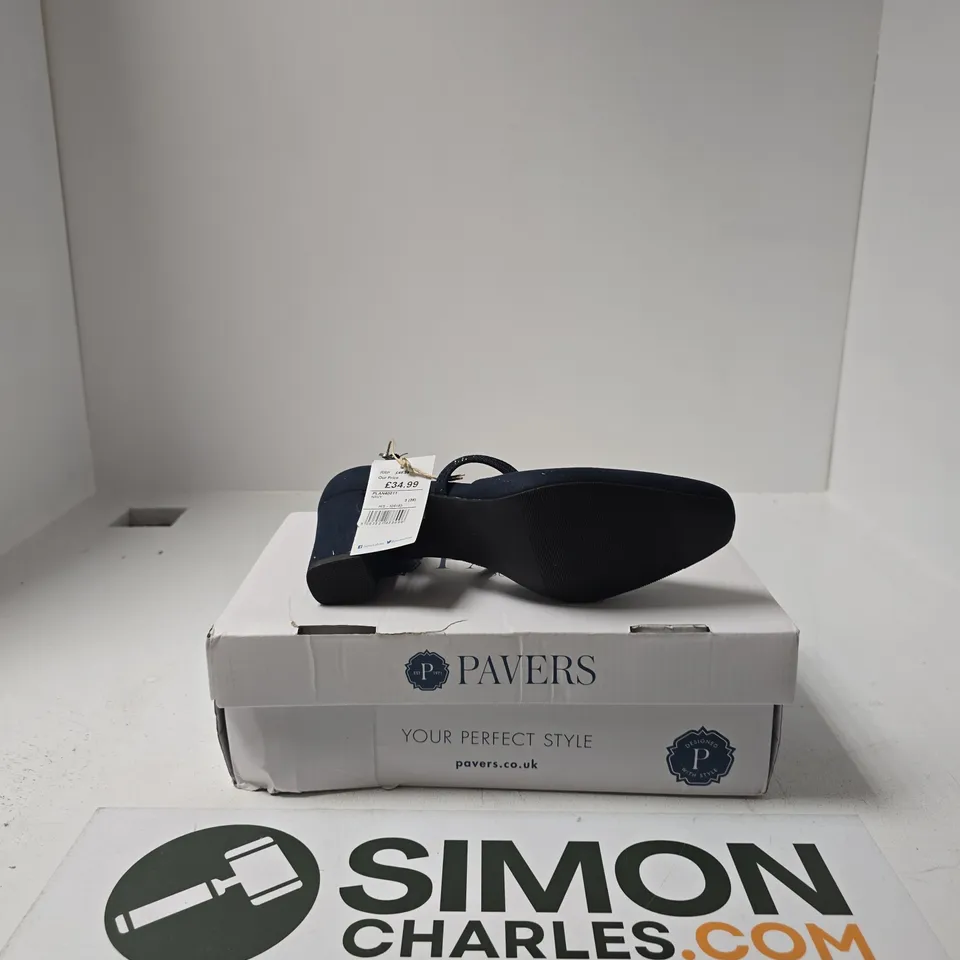 BOXED PAIR OF PAVERS NAVY BLUE HIGH HEELS SIZE 3