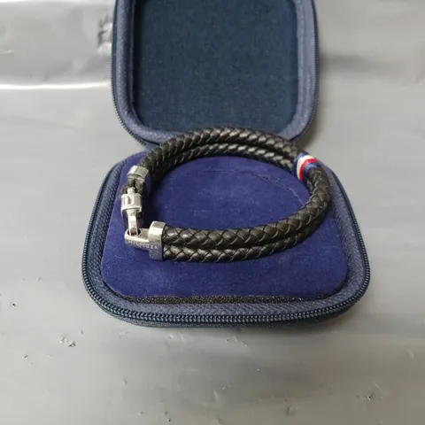 TOMMY HILFIGER CARABINER MEN'S LEATHER BRACELET 