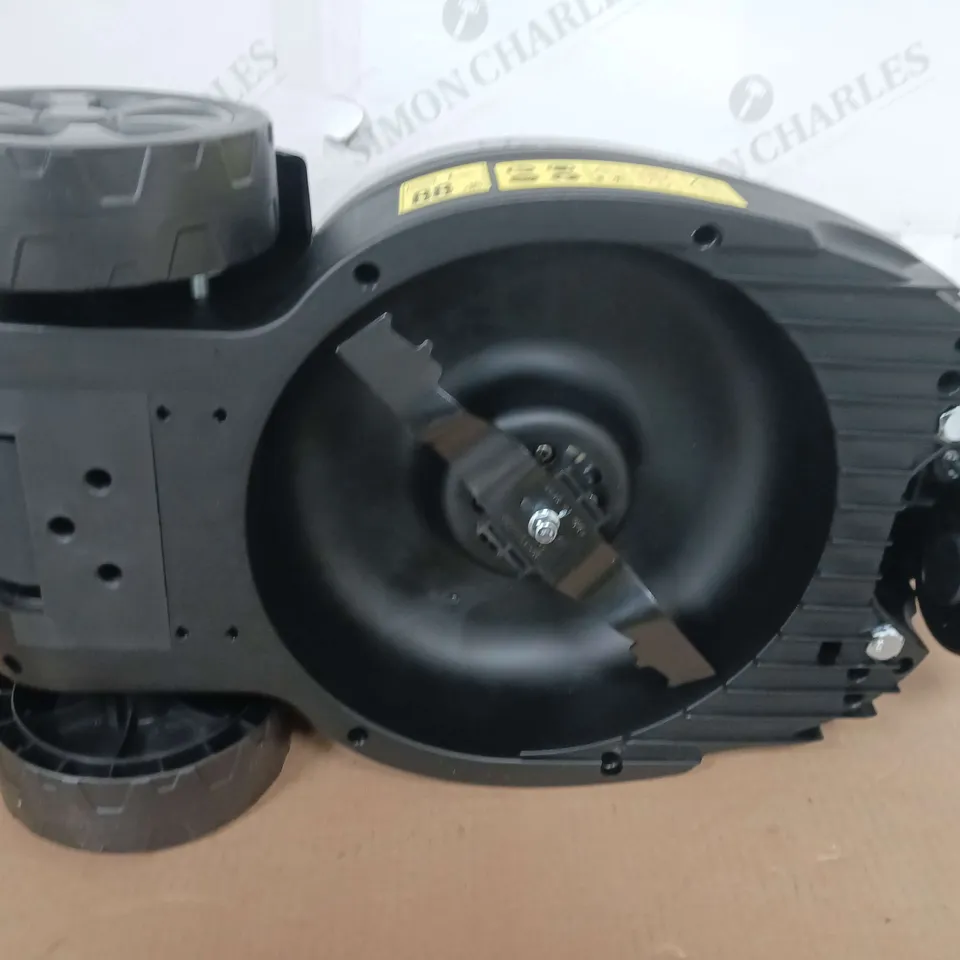 YARDFORCE IFLEX CORDLESS MOWER AND TRIMMER SET