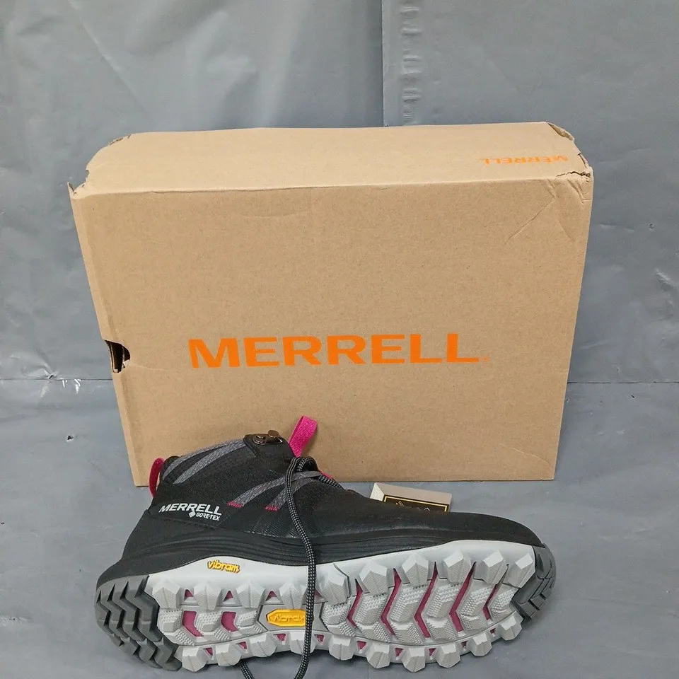 BOXED PAIR OF MERRELL SIRED 4 MID GORETEX UK 6 