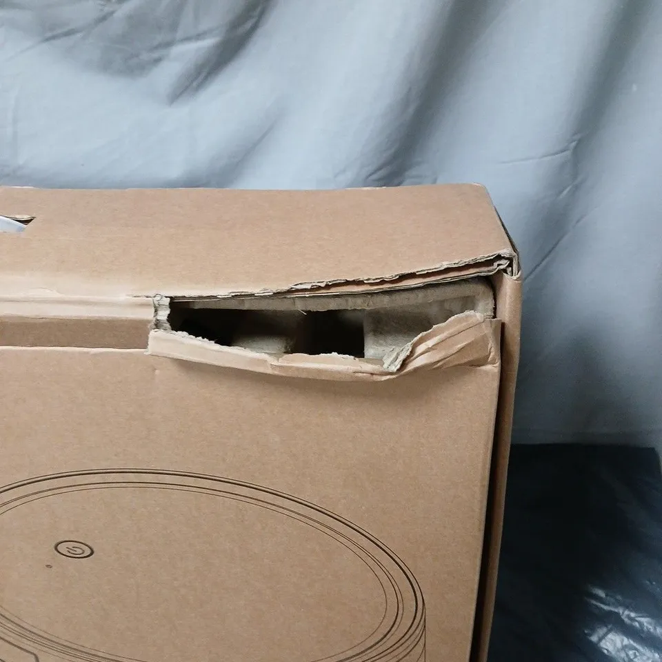 LIVMORE SWIFTPRO ROBOT VACUUM CLEANER WITH MANUAL BOXED