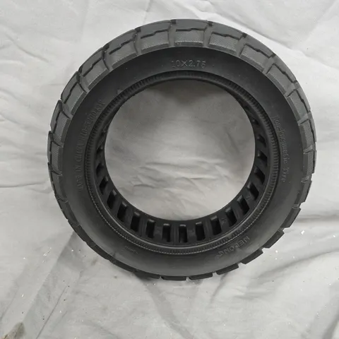 Off-road tyre – 10x2.75, black rubber