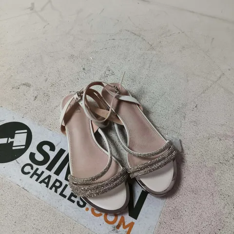 MODA IN PELLE VALINA SPARKLE BLOCK HEEL SANDAL IVORY - SIZE 6