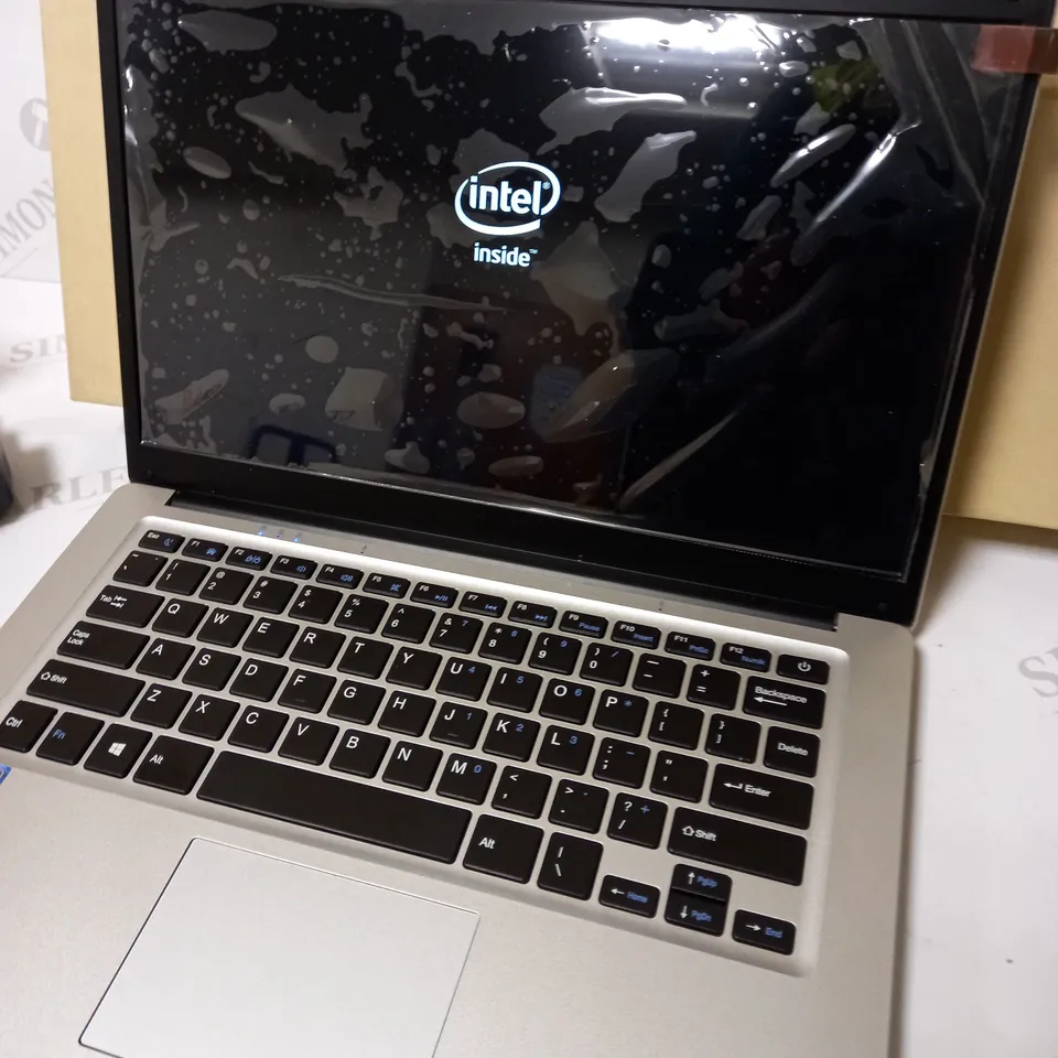 MEBERRY LAPTOP COMPUTER APPROX. 13.7" SCREEN, SILVER 
