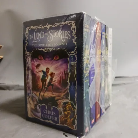 THE LAND OF STORIES THE COMPLETE 6 BOOK SET 