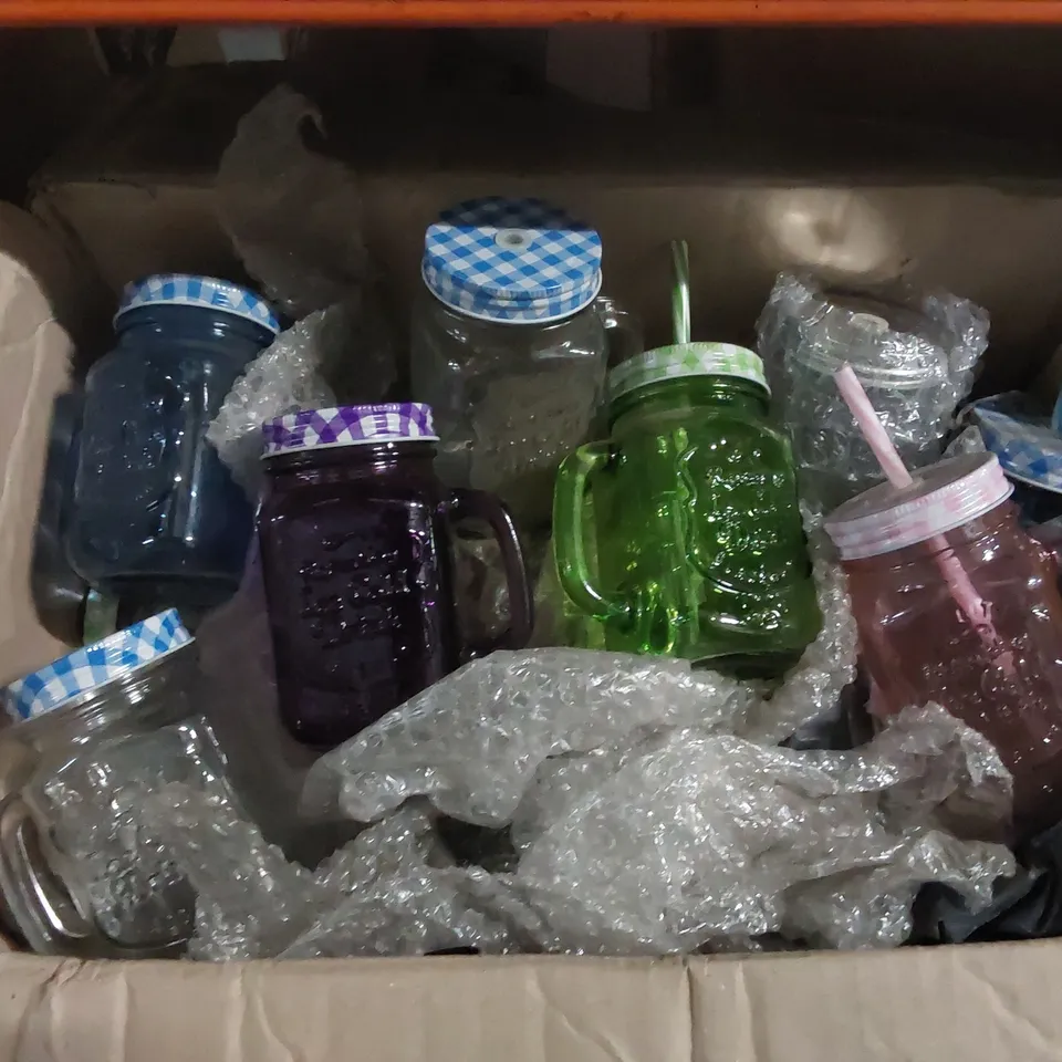 BOX OF GLASS MASON JAR DRINKS GLASSES (1 BOX)