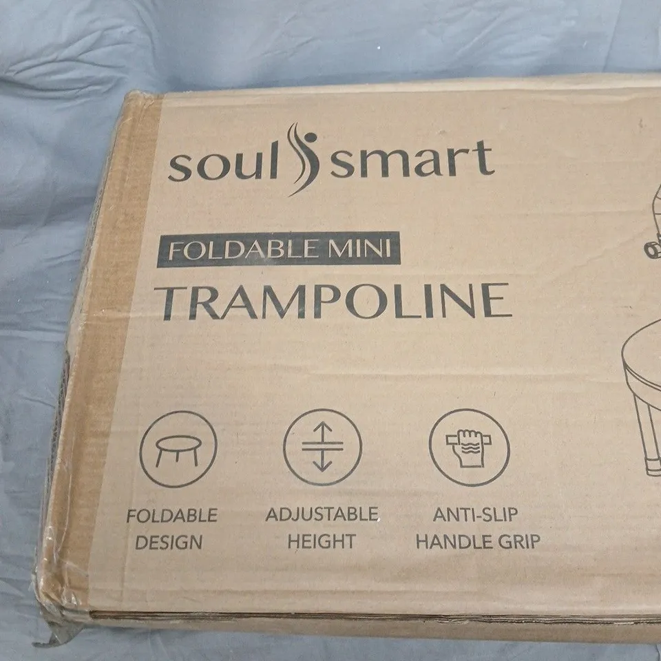 SOUL SMART FOLDABLE MINI TRAMPOLINE – BOXED NOT TESTED