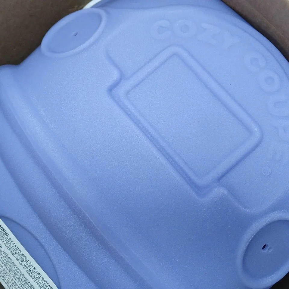 BOXED LITTLE TIKES BLUEY GRANNIES CAR COUPE 