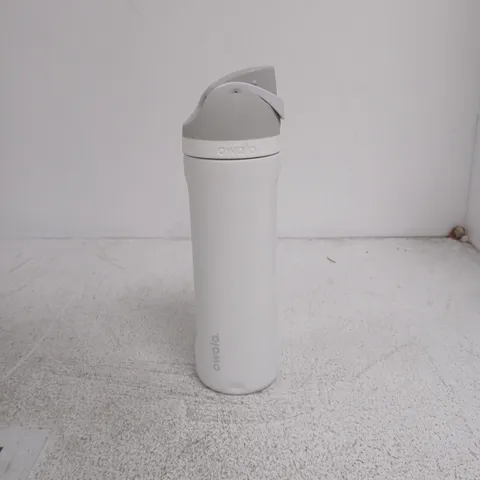 OWALA WATER BOTTLE – WHITE WITH GREY FLIP-TOP LID 710ML