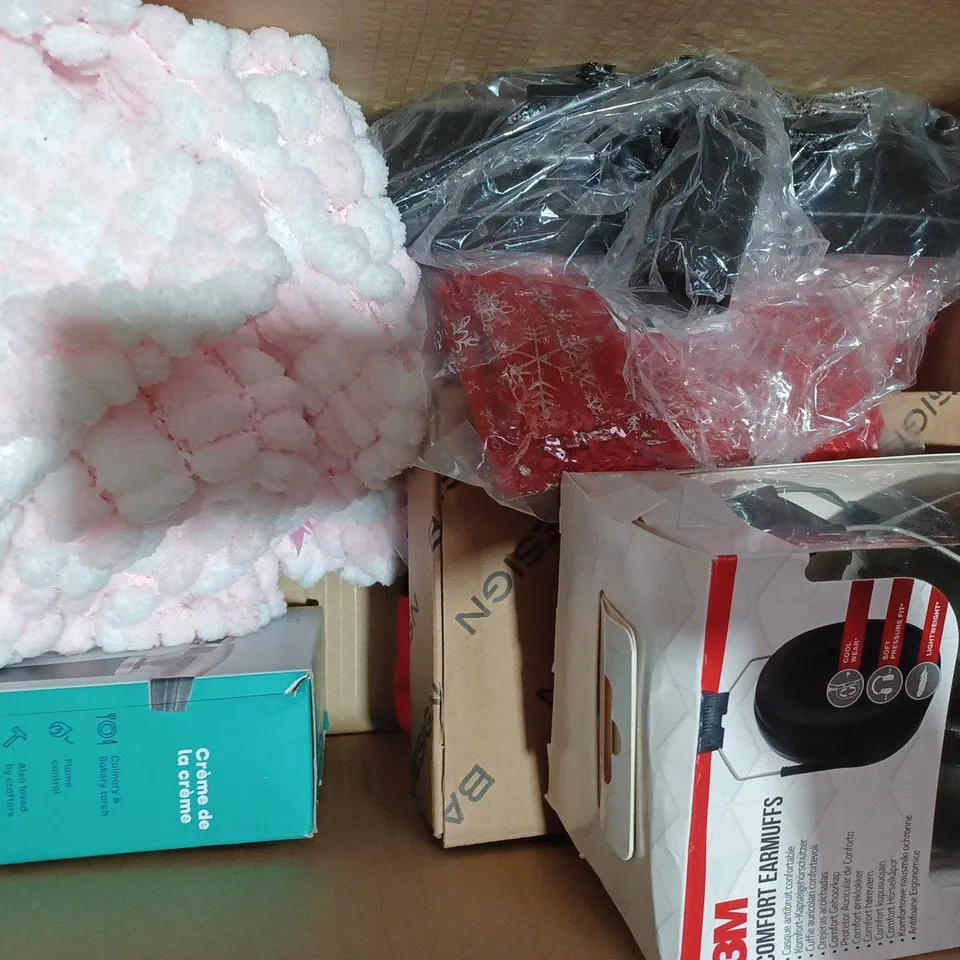 BOX OF APPROXIMATELY 10 ASSORTED HOUSEHOLD ITEMS TO INCLUDE HOOVER H64 PAPER BAG, FUN DOUGH, WENDY PURE WOOL ARAN, ETC