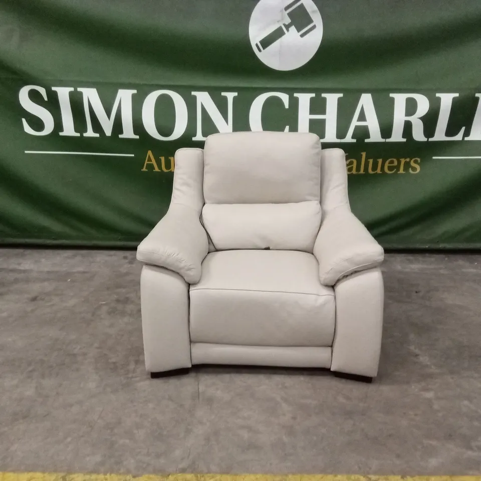 QUALITY DESIGNER ITALIAN MADE DEGANO LEATHER ELECTRIC RECLINER ARMCHAIR