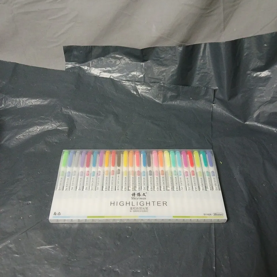 BOX OF APPROXIMATELY 15 ASSORTED HOUSEHOLD ITEMS INCLUDING WIRELESS SPEAKER , HIGHLIGHTER PENS AND KITTY SPOUT FILTERS 