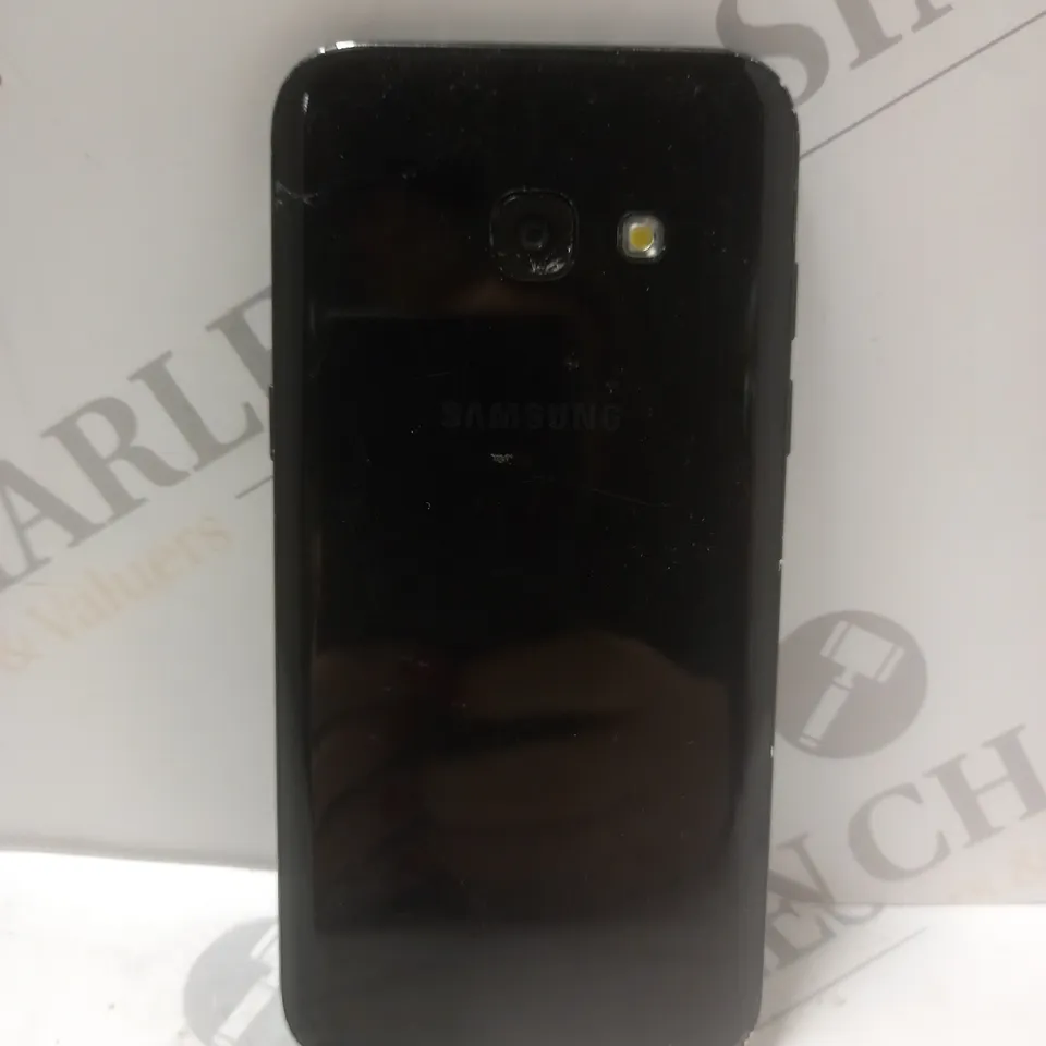 SAMSUNG GALAXY A3 SMARTPHONE