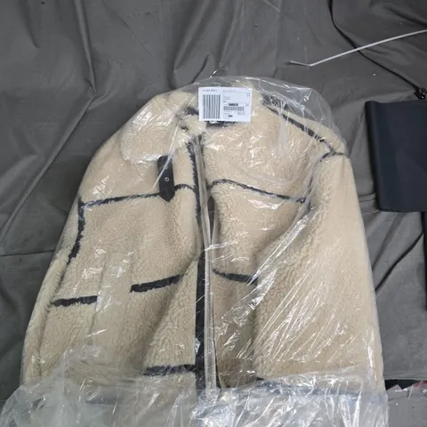 BOX OF APPROXIMATELY 12 ASSORTED ITEMS TO INCLUDE : FLUFFY COAT AND BROWN SHIRT