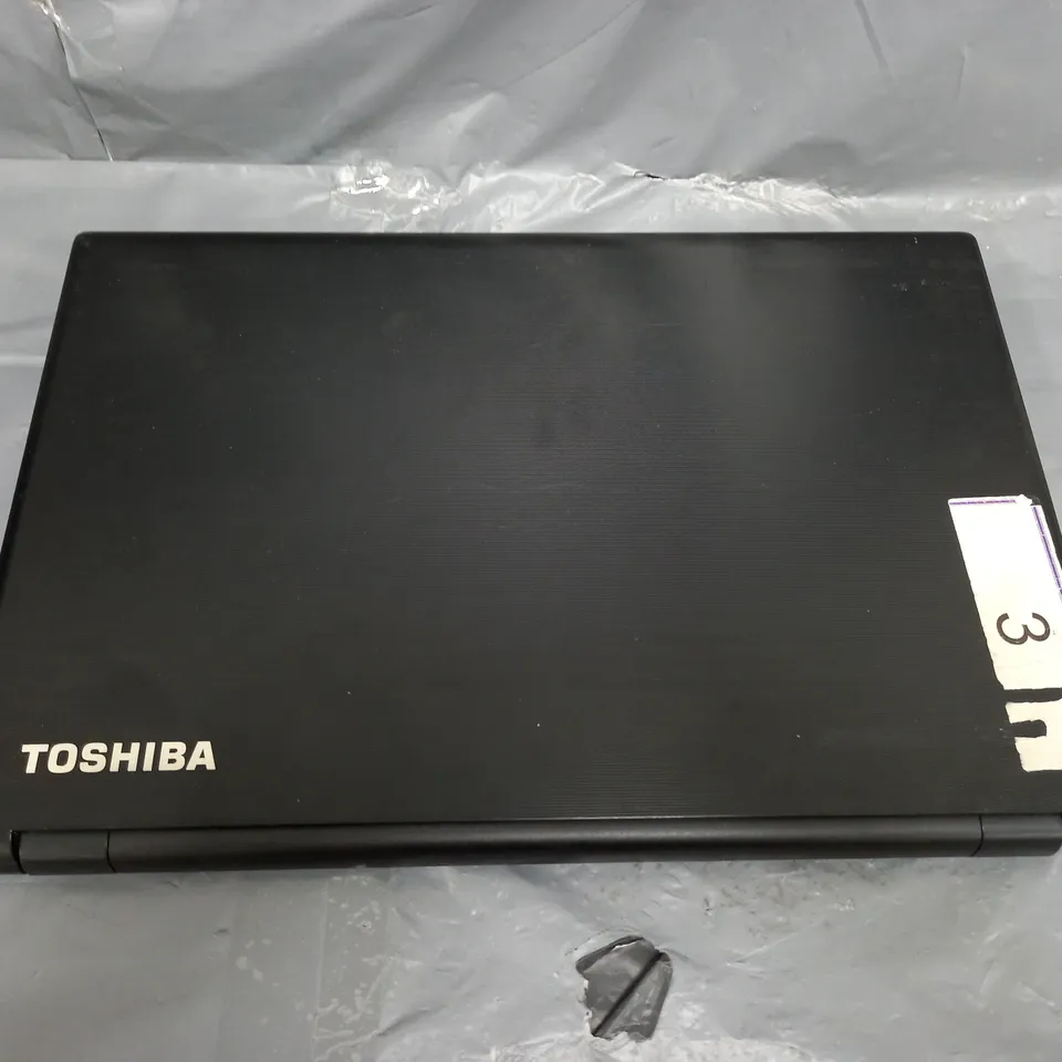 TOSHIBA SATELLITE PRO R50-B	15 INCH I3-4005U 1.70GHZ