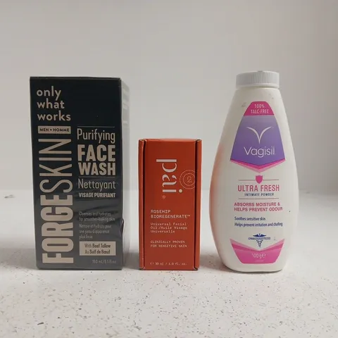 APPROXIMATELY 15 ASSORTED COSMETIC ITEMS INCLUDING VARIOUS MAKES AND BRANDS - COLLECTION ONLY